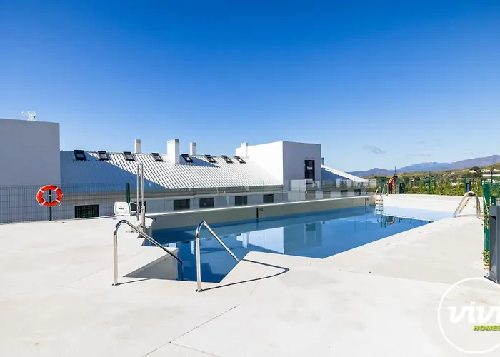 Vivi Homes - Julicasa - Pool - Big Garden - Terrace Apartment Fuengirola